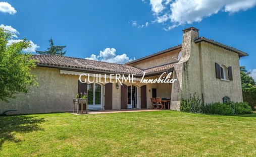 House in Dardilly, Auvergne-Rhône-Alpes, France 1