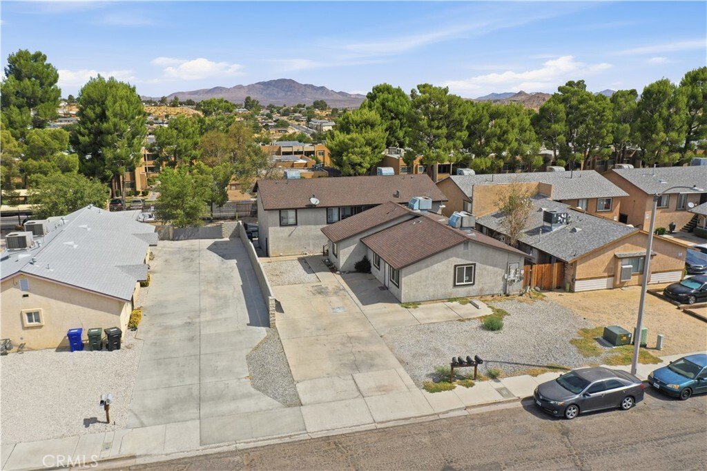 House in Victorville, California, United States 4 - 18711025