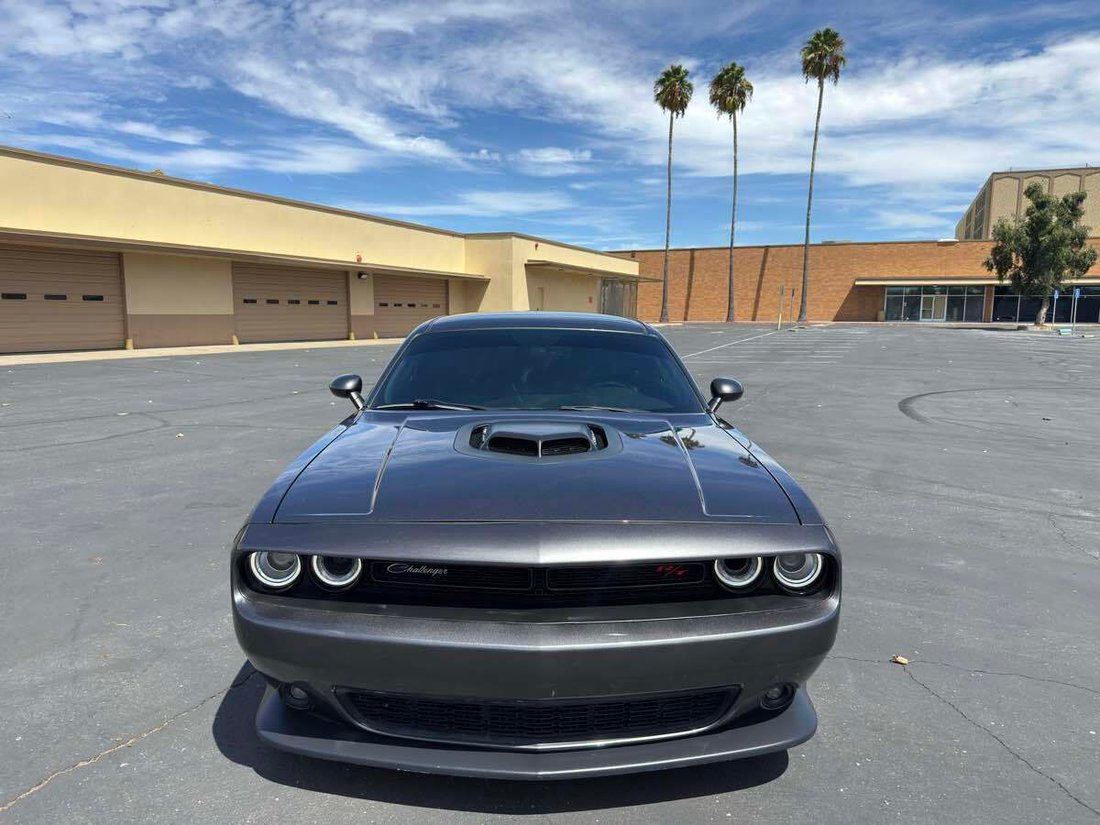 Coupe in Sacramento, CA, United States 2 - 18710511