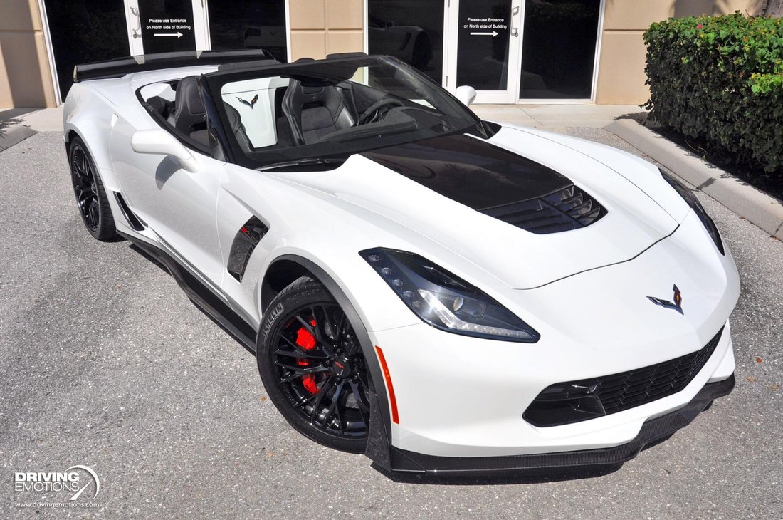Cabriolet in Lake Park, FL 33403 2 - 18710625