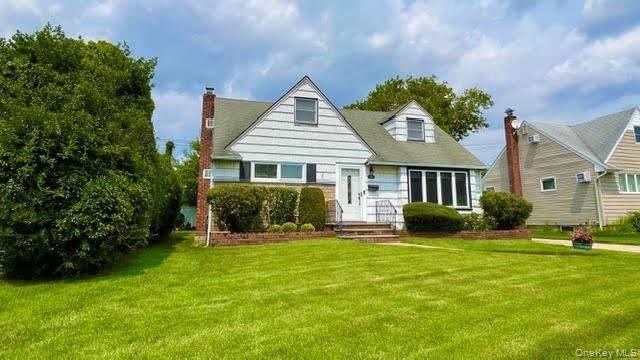 House in Wantagh, New York, United States 4 - 18702531