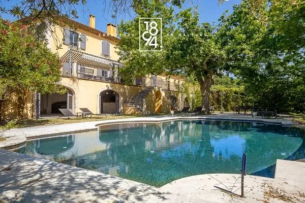 House in La Tour-d'Aigues, Provence-Alpes-Côte d'Azur, France 1 - 18055086