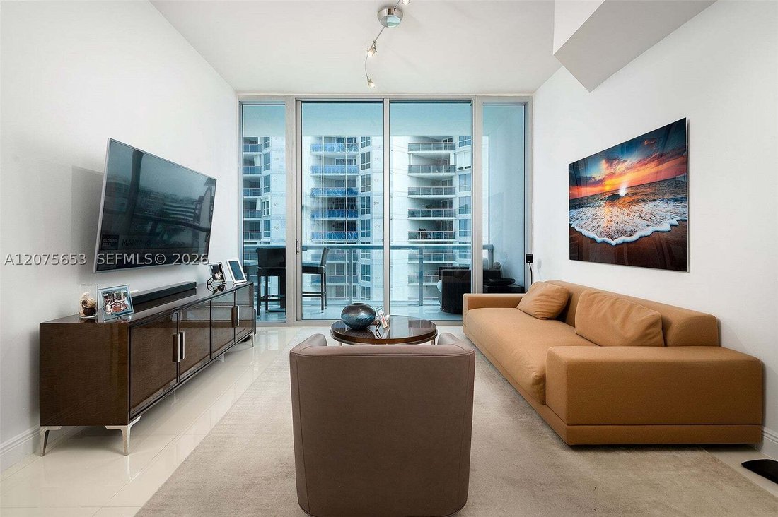 Condo in Miami Beach, Florida, United States 2 - 18706033