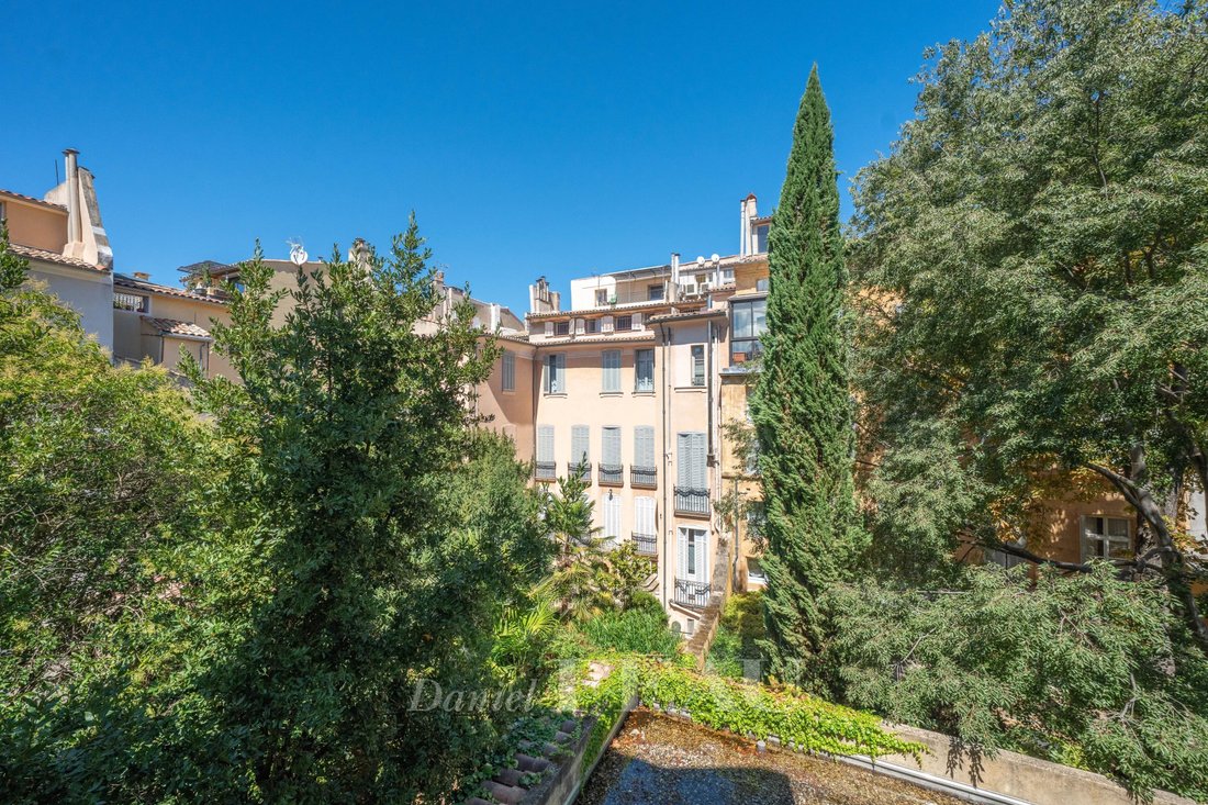 Apartment in Comtale-Cente-Cours Mirabeau, Aix-en-Provence, France 1 - 18704486