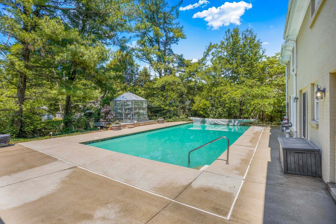 House in Lexington, Kentucky, United States 2 - 18704973