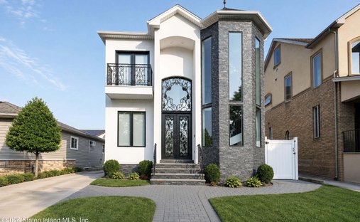 House in New York, New York, United States 1