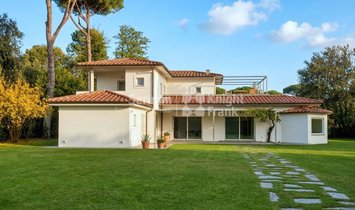 Villa in Center, Forte dei Marmi, Tuscany 2