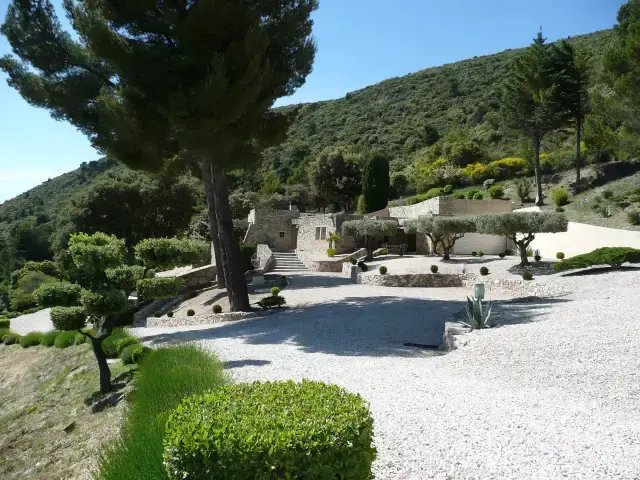 Estate in Lourmarin, Provence-Alpes-Côte d'Azur, France 5 - 16115868