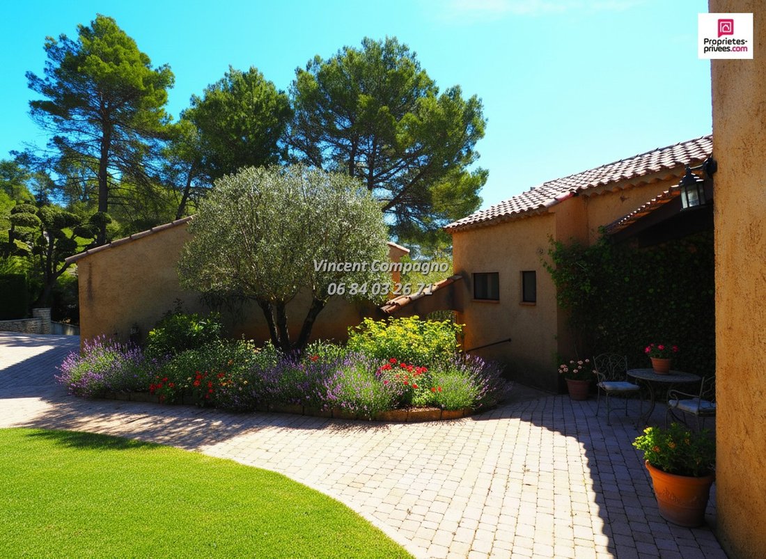 Villa in Esparron-de-Verdon, Provence-Alpes-Côte d'Azur, France 3 - 18707403