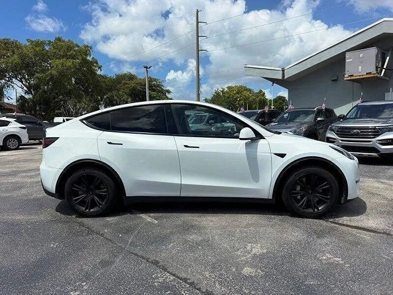 Sedan in Hollywood, FL, United States 2 - 18714218
