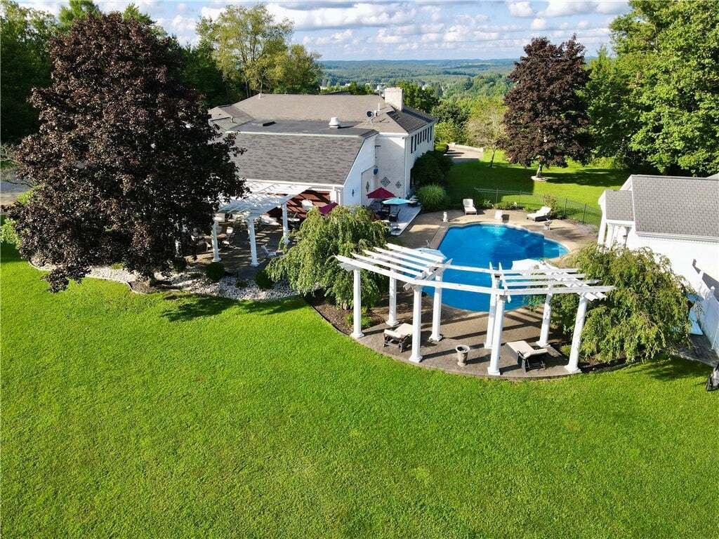House in Knox, Pennsylvania, United States 2 - 18705193