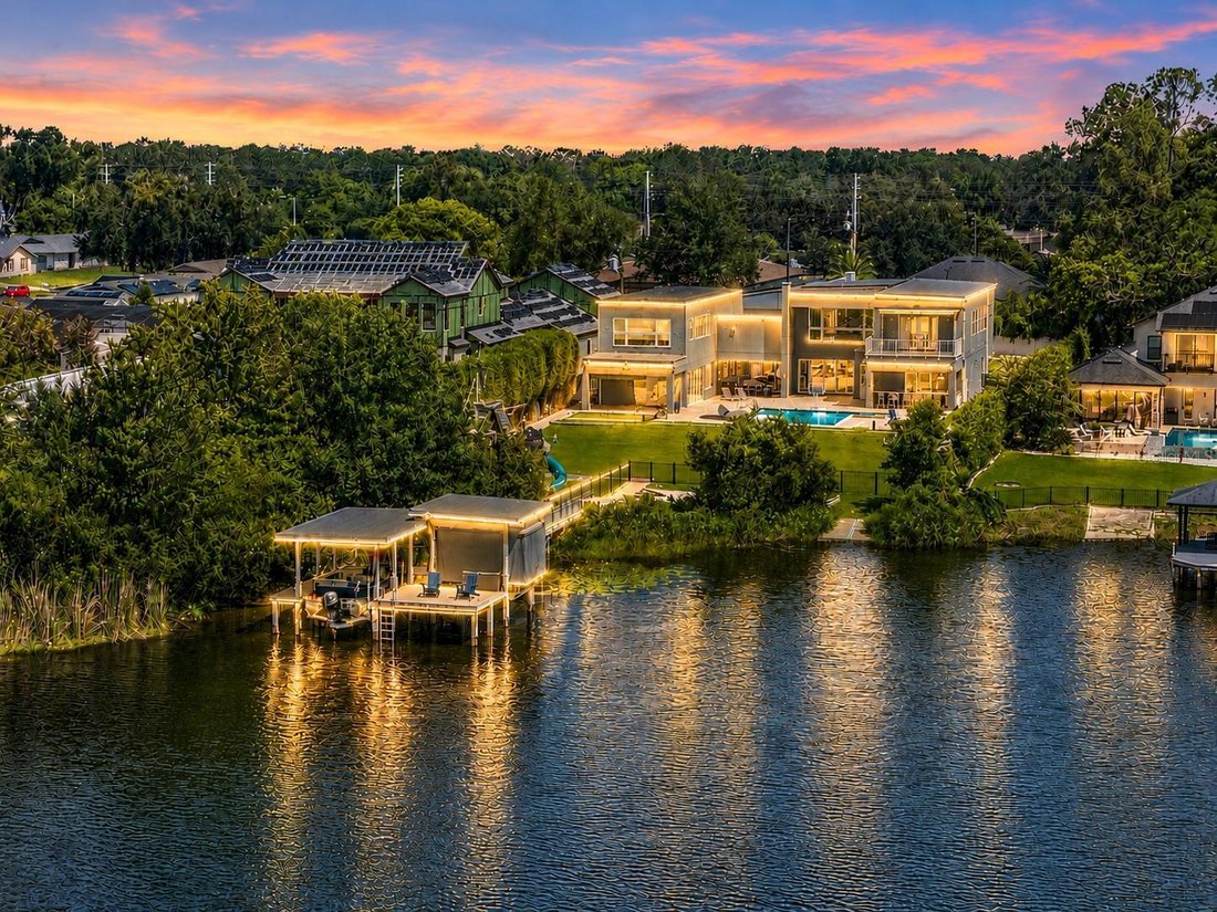 House in Orlando, Florida, United States 1 - 18705675