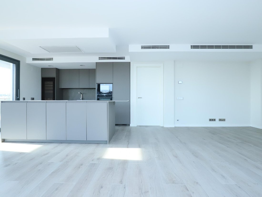 Apartment in Esplugues de Llobregat, Catalonia, Spain 2 - 18301692