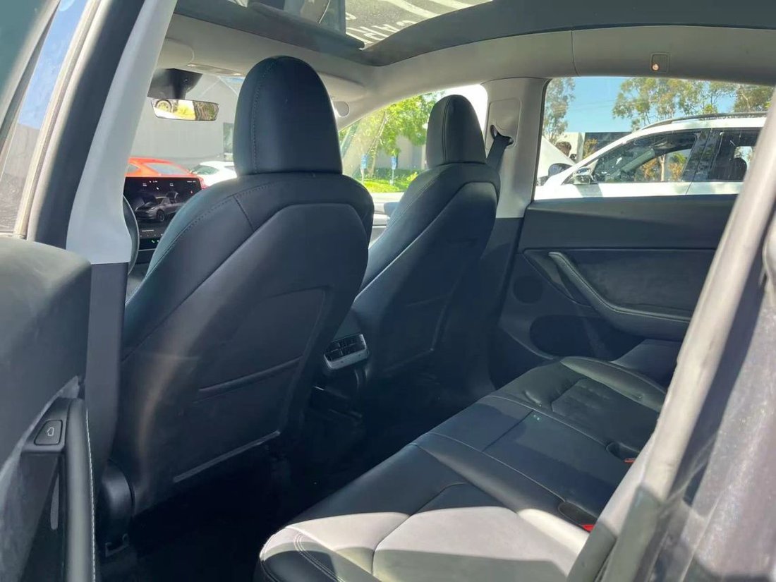 Suv in Costa Mesa, CA, United States 4 - 18707480