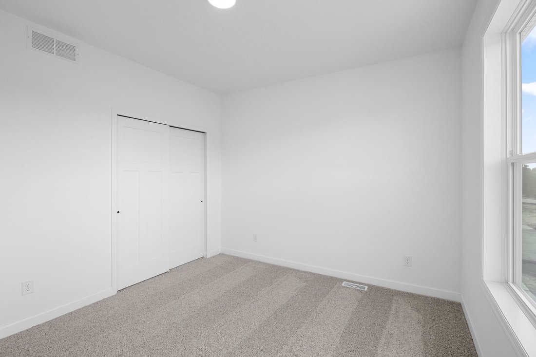 House in Blaine, Minnesota, United States 4 - 17950582