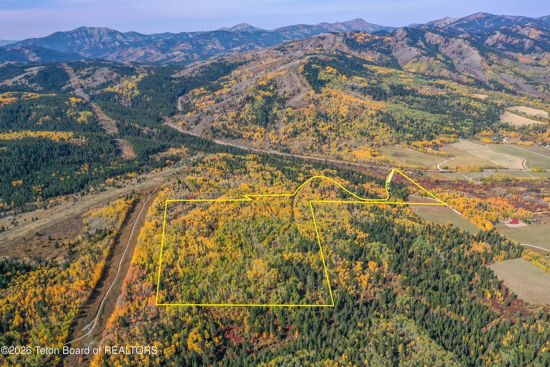 Land in Victor, Idaho, United States 2 - 18706476