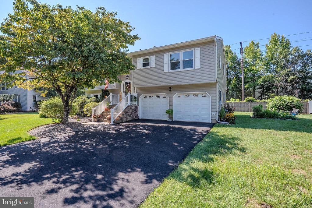 House in South Brunswick Township, New Jersey, United States 4 - 18702677
