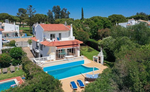 Villa in Quarteira, Algarve, Portugal 1