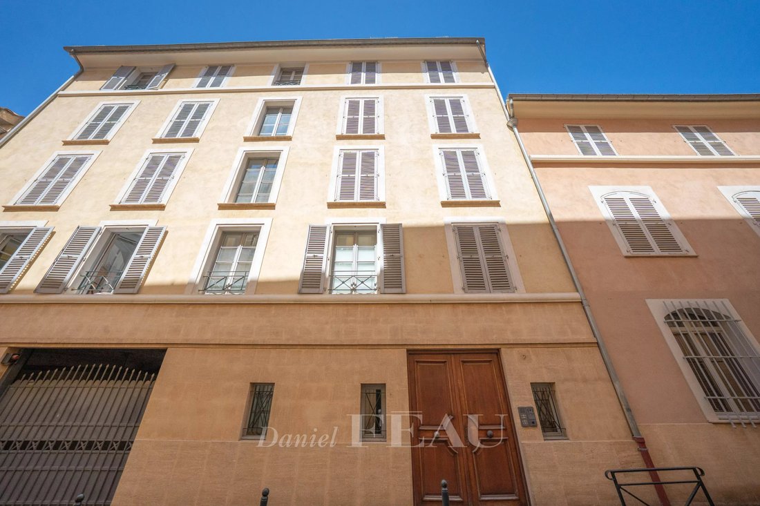 Apartment in Comtale-Cente-Cours Mirabeau, Aix-en-Provence, France 2 - 18704486