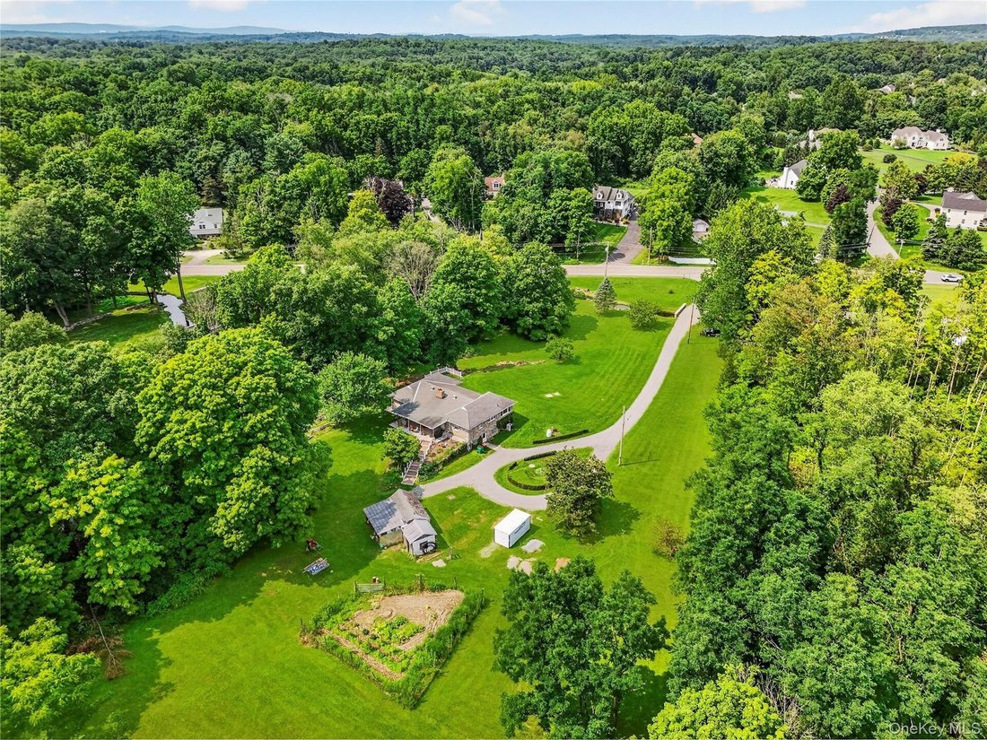 Casa a Hopewell Junction, New York, Stati Uniti 5 - 18693141