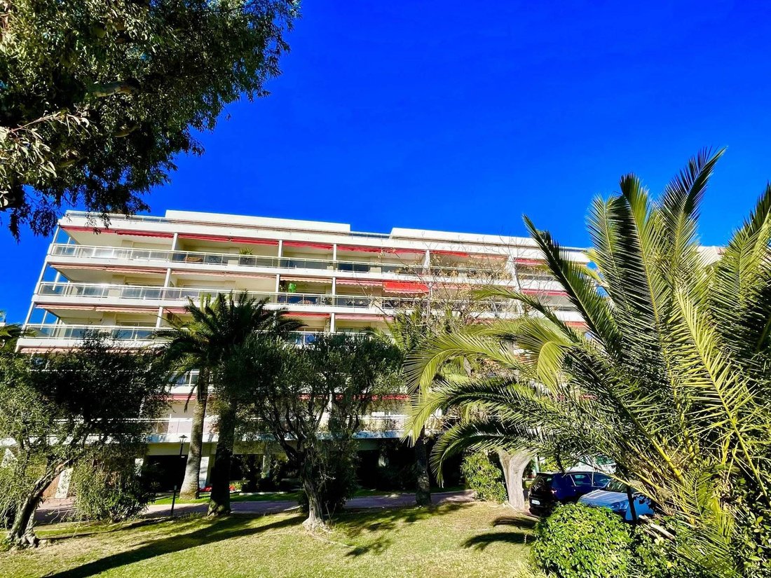 Appartement à Cannes, Provence-Alpes-Côte d'Azur, France 2 - 16886558