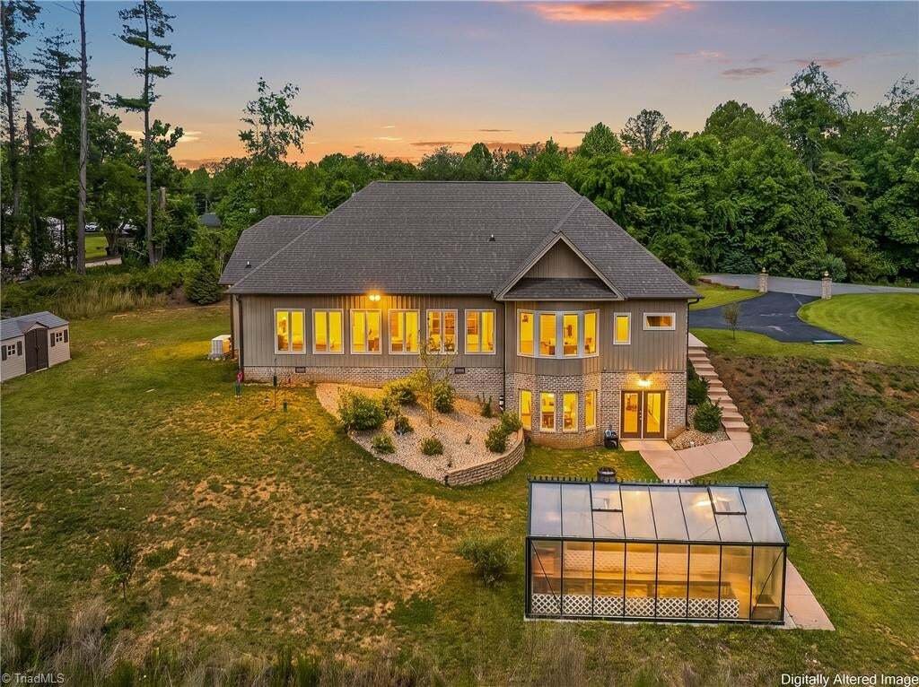 Casa a Mount Airy, Carolina del Nord, Stati Uniti 1 - 18052942