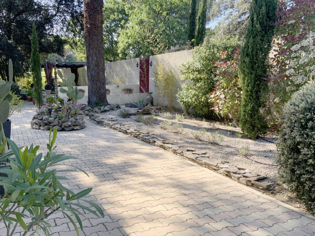 Casa en Uzès, Occitania, Francia 5 - 18710657