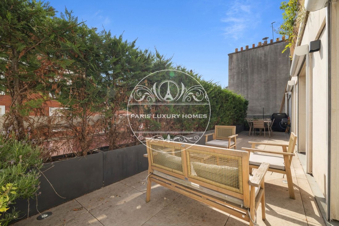Apartment in Saint Gervais, Paris 4e Arrondissement, Paris 3 - 18709096