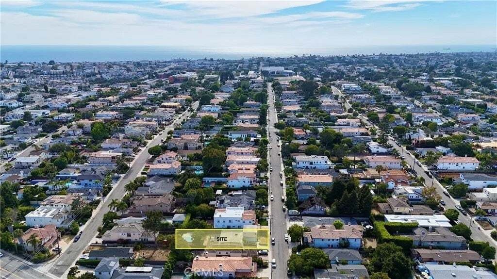 Manhattan Beach, California, United States 2 - 18705865