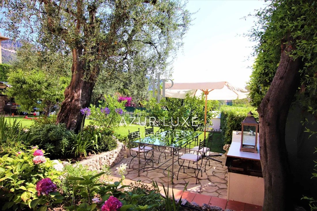 Villa in Beaulieu-sur-Mer, Provence-Alpes-Côte d'Azur, France 1 - 15768481