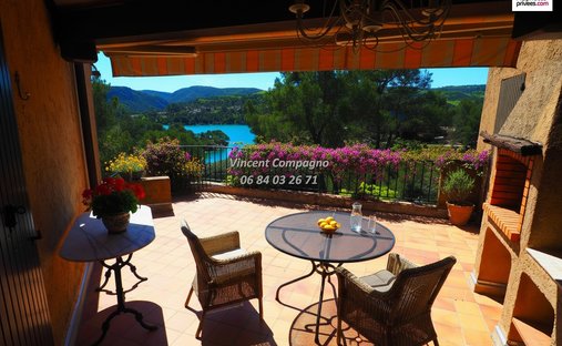Villa in Esparron-de-Verdon, Provence-Alpes-Côte d'Azur, Frankreich 1