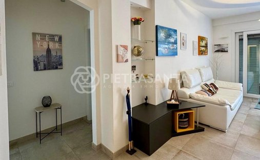 Apartment in Cervaiolo - Debbia, Montignoso, Tuscany 1