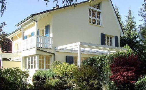 House in Oberwil, Basel-Landschaft, Switzerland 1