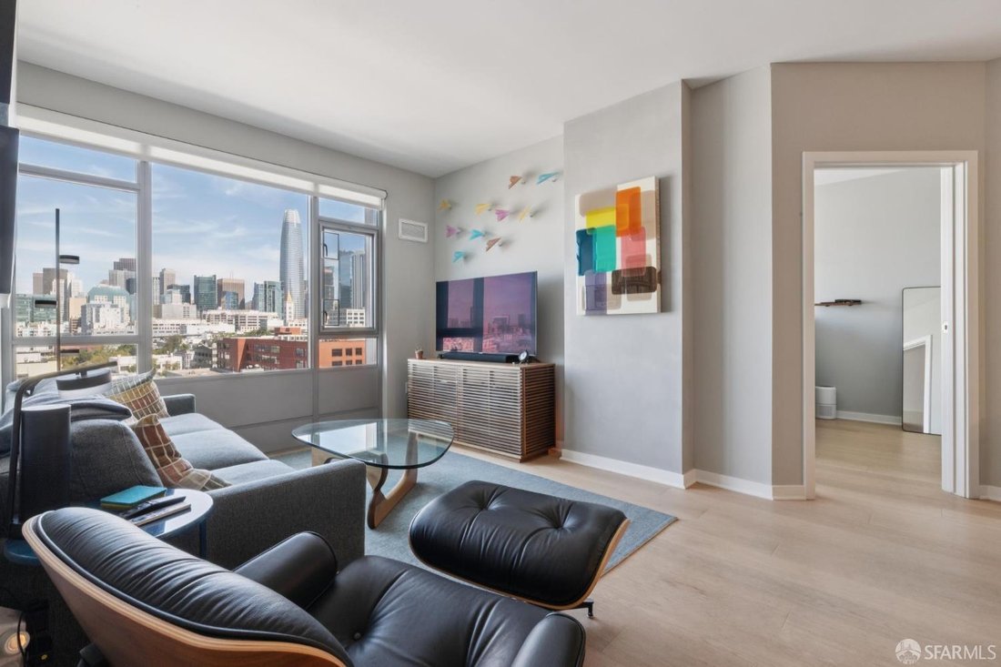 Condo in San Francisco, California, United States 1 - 18705027