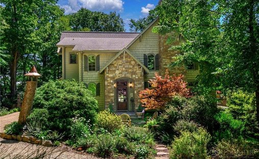 House in Vilas, North Carolina, United States 1