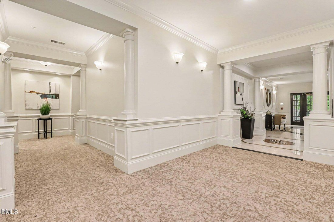 Condo in Raleigh, North Carolina, United States 4 - 18705991