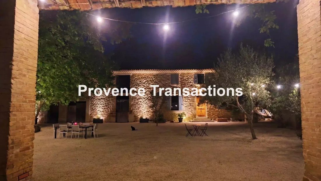 House in Exterieur, Sarrians, France 1 - 18063975