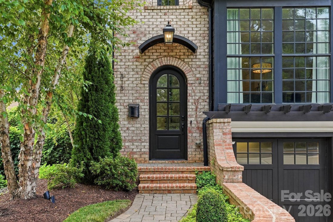 Villa in Charlotte, North Carolina, United States 4 - 18713418