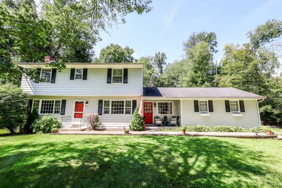 House in Brookfield, Connecticut, United States 2 - 18702454
