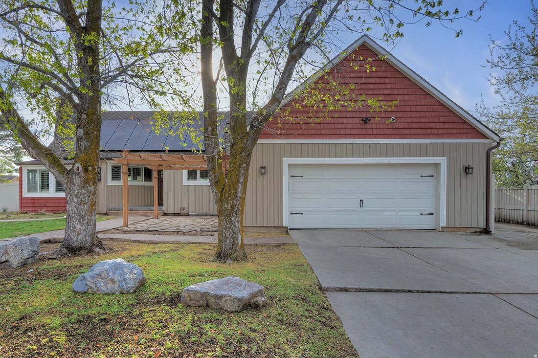 House in Sandy, Utah, United States 2 - 18705804