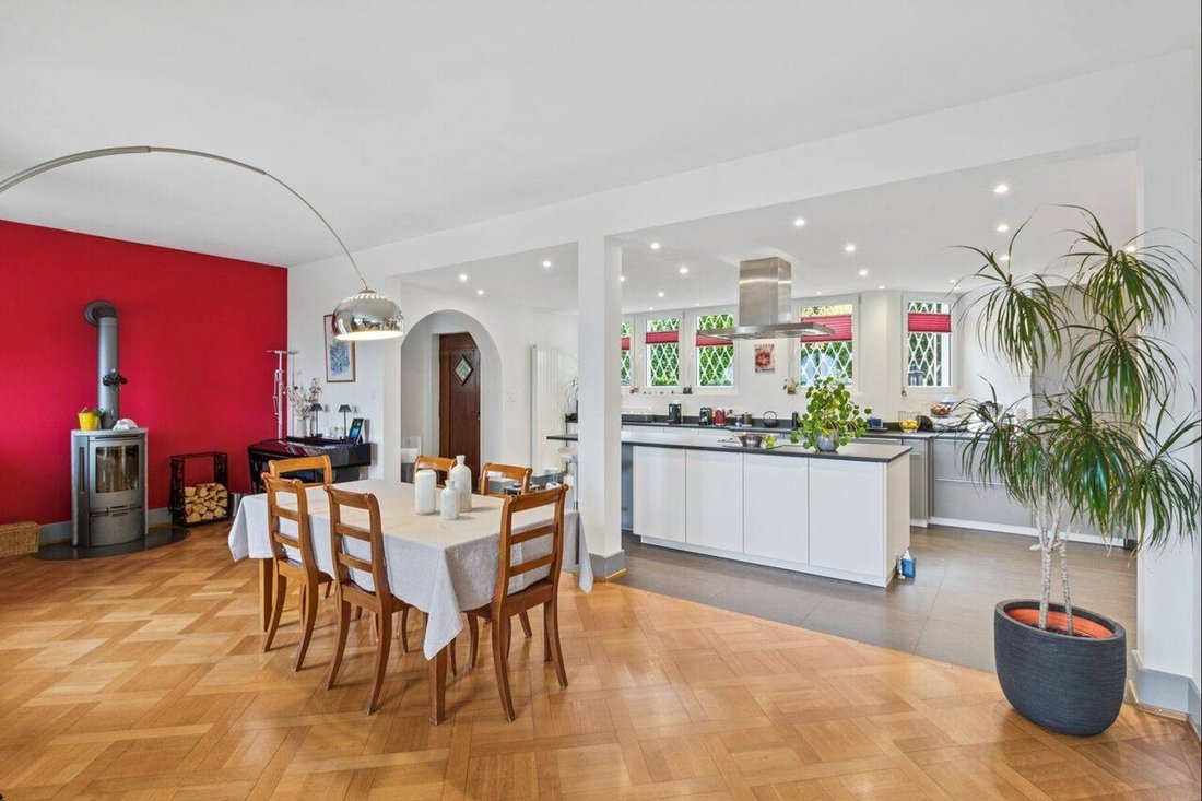 Apartment in Montreux, Vaud, Switzerland 1 - 18702586