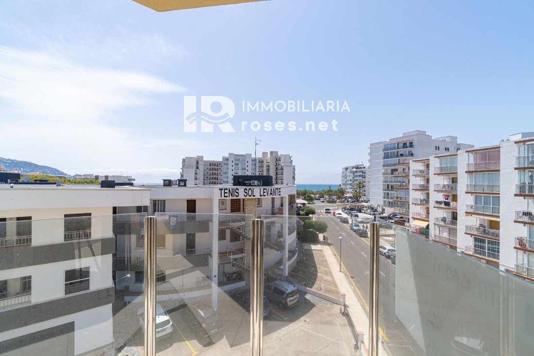 Apartment in Roses, Catalonia, Spain 4 - 18714045