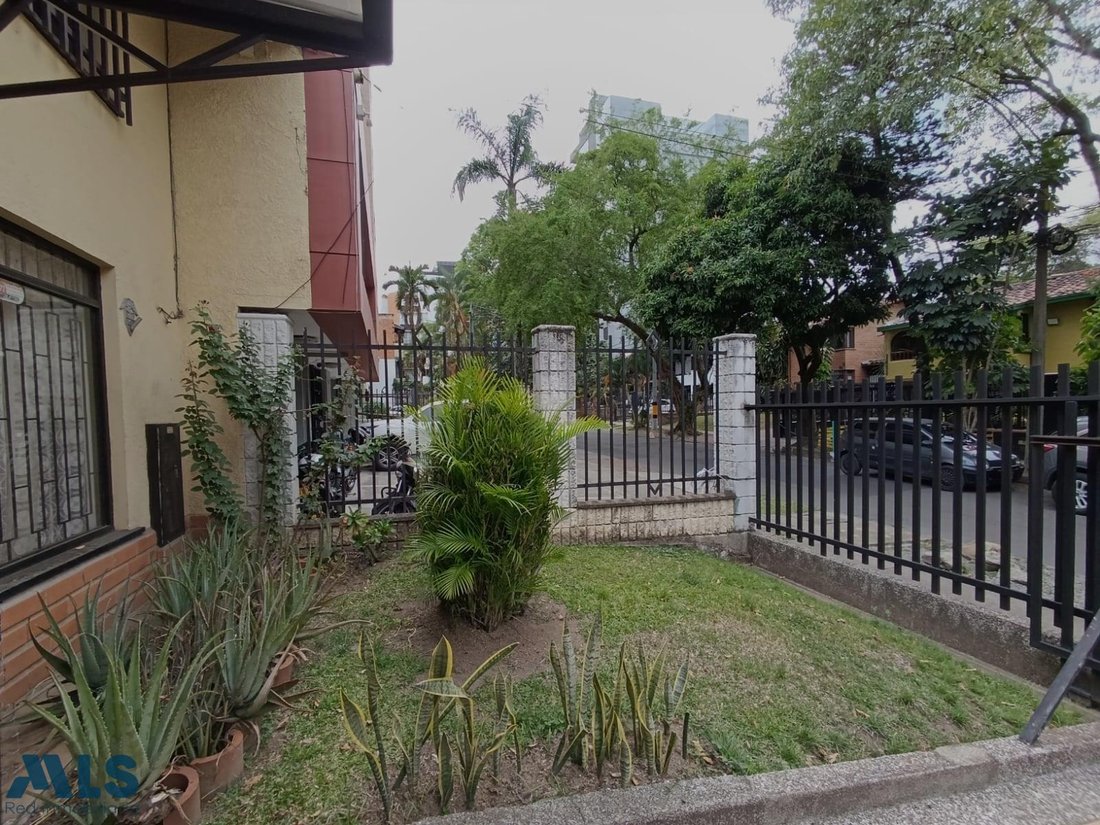 House in Medellín, Antioquia, Colombia 4 - 18713163