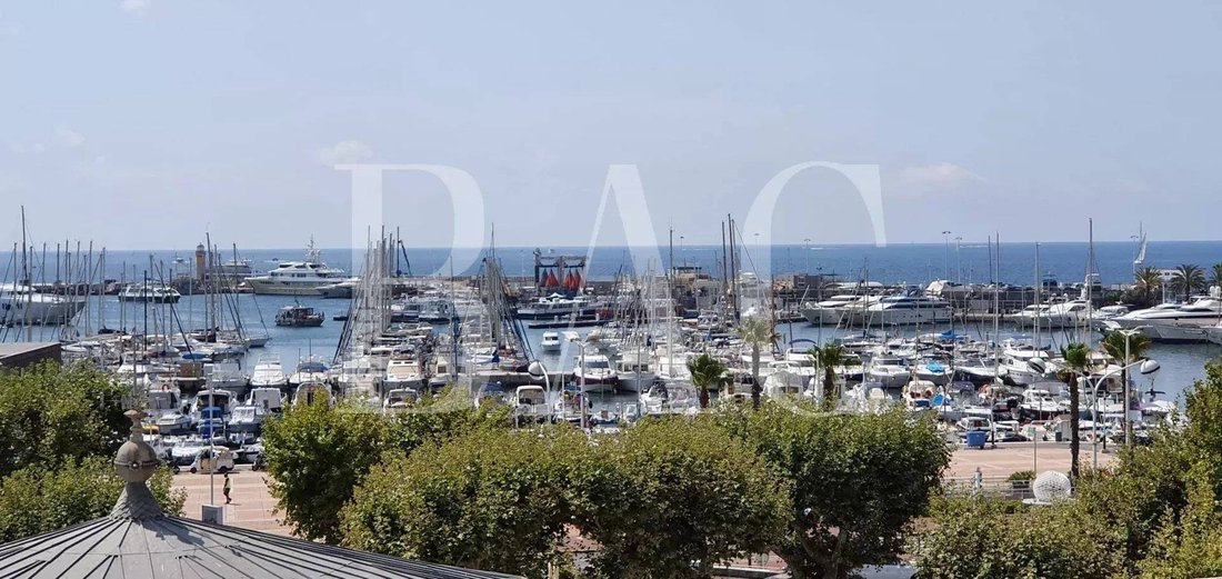 Apartment in Cannes, Provence-Alpes-Côte d'Azur, France 1 - 15622381
