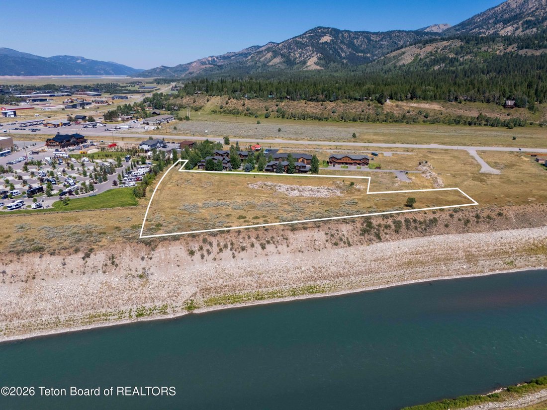 Land in Alpine, Wyoming, United States 3 - 18706350