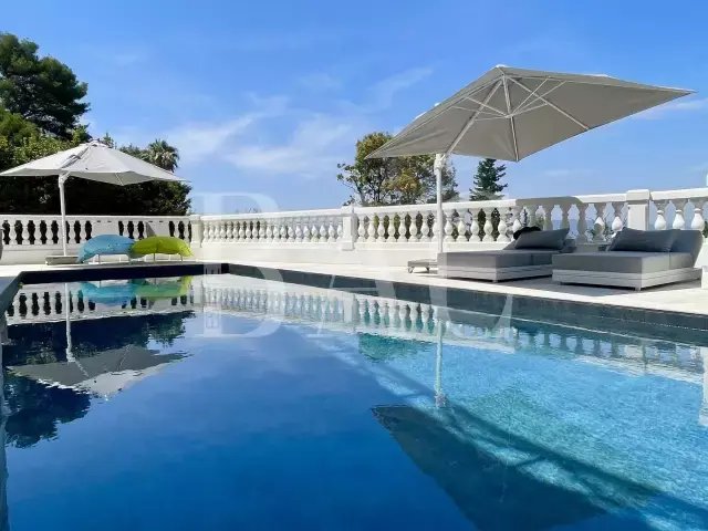 Villa in Cannes, Provence-Alpes-Côte d'Azur, France 1 - 15622477