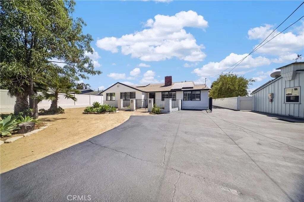 Condo in Los Angeles, California, United States 3 - 18711517