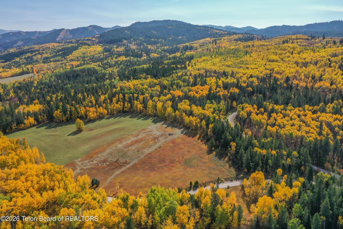 Land in Victor, Idaho, United States 5 - 18706476