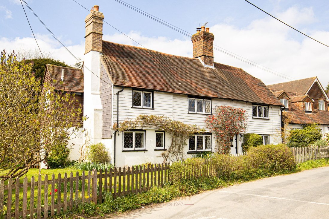 House in Sharpthorne, England 1 - 17663527
