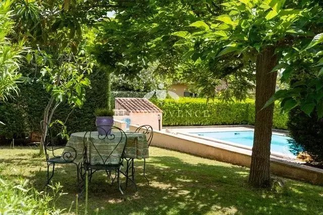 Villa in Villecroze, Provence-Alpes-Côte d'Azur, France 2 - 16297483